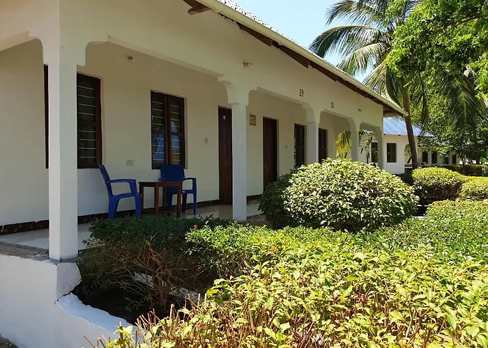 Nungwi Inn Beach Cottages
